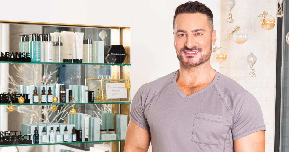 Top 5 Gifts To Make Her/Him Think You’re A Hero